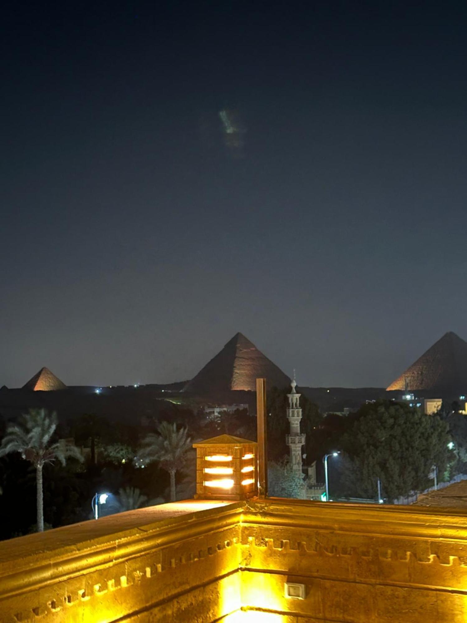 Taj Pyramids View Inn Kafret el-Gabal Exterior photo