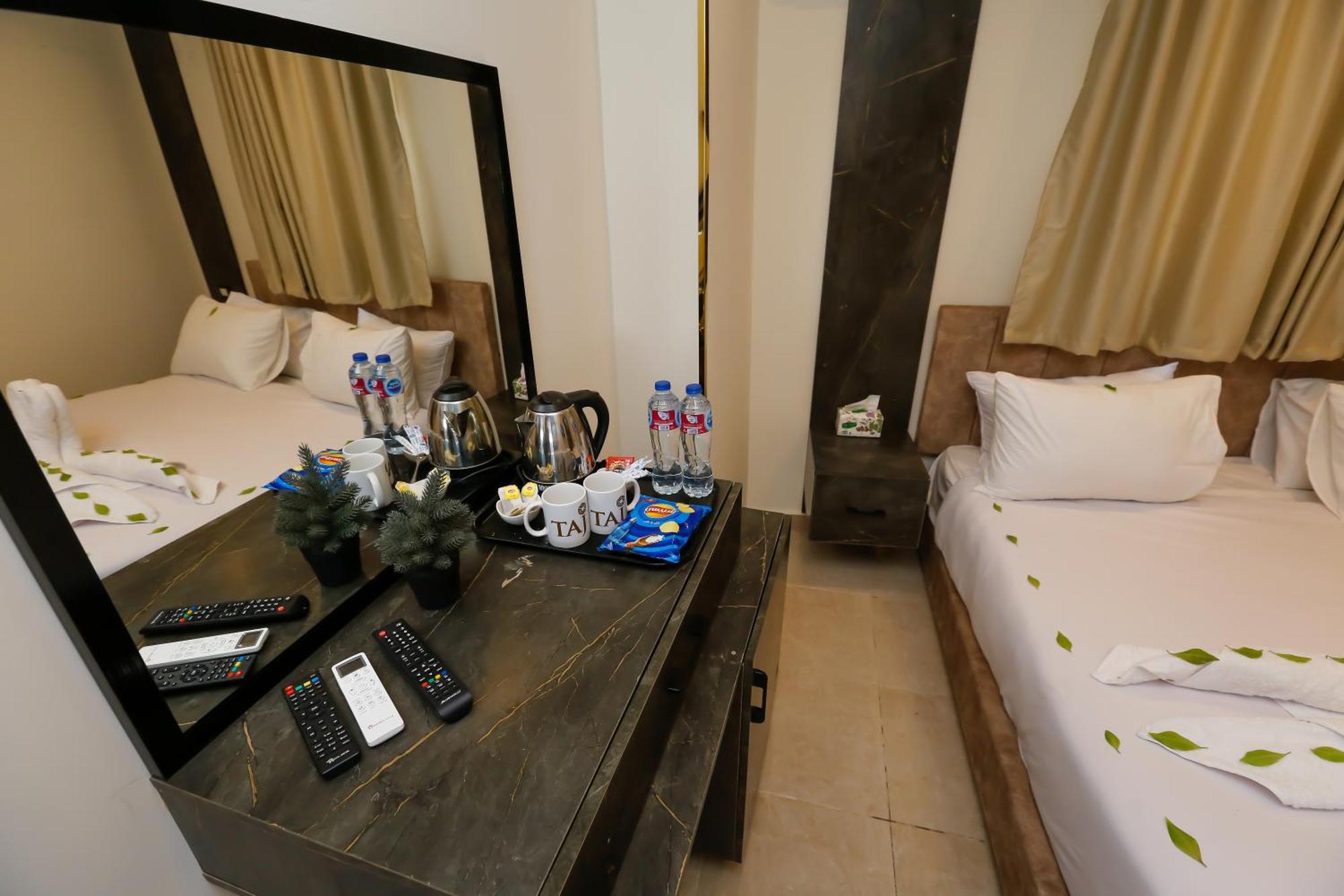 Taj Pyramids View Inn Kafret el-Gabal Exterior photo