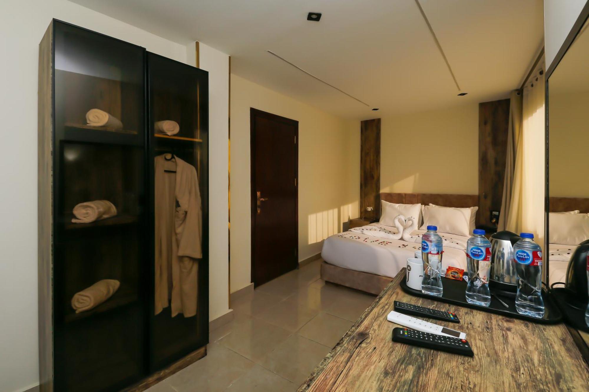 Taj Pyramids View Inn Kafret el-Gabal Exterior photo