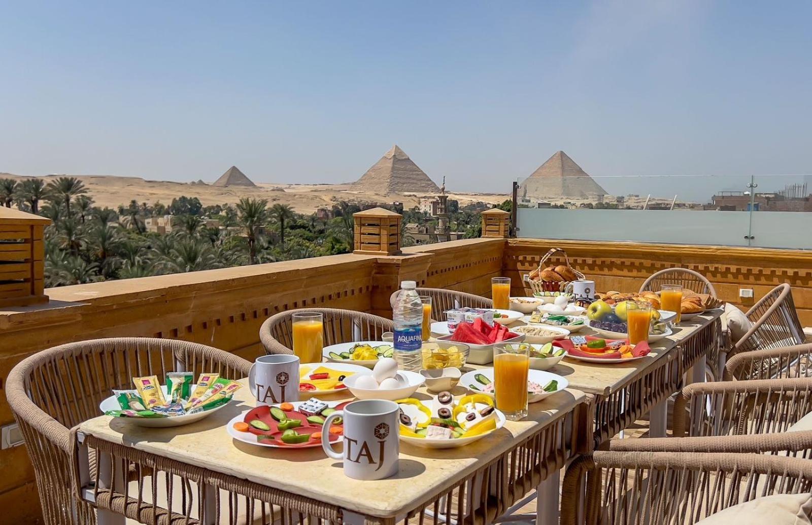 Taj Pyramids View Inn Kafret el-Gabal Exterior photo