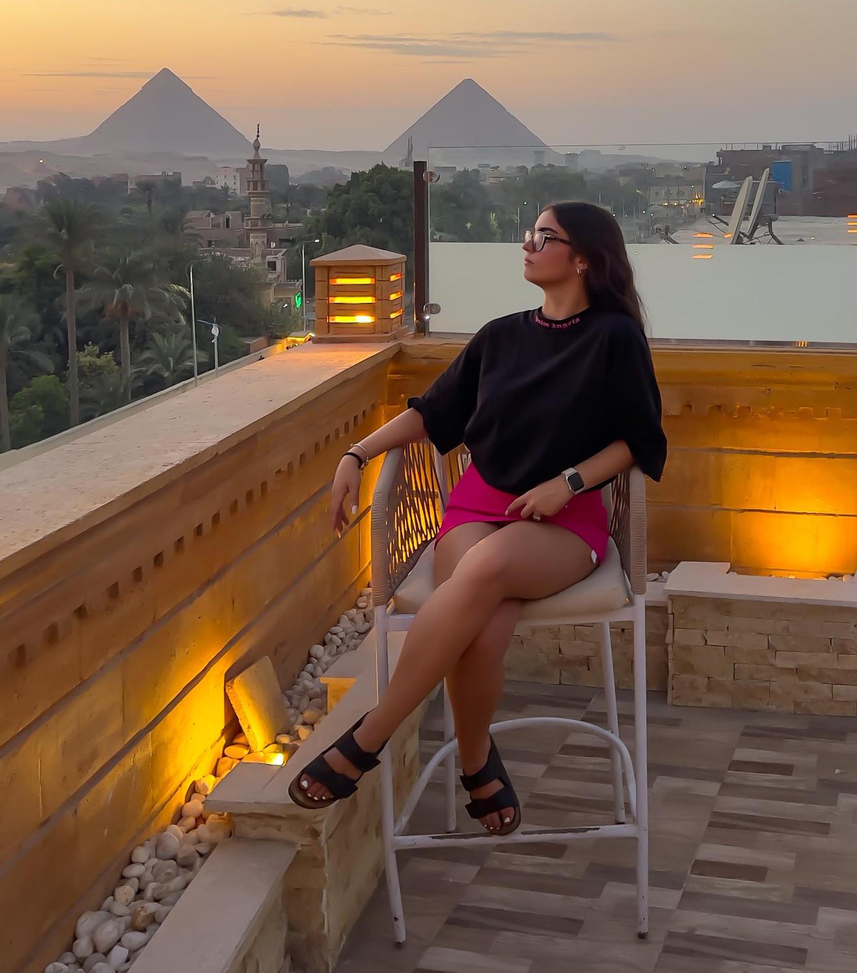 Taj Pyramids View Inn Kafret el-Gabal Exterior photo